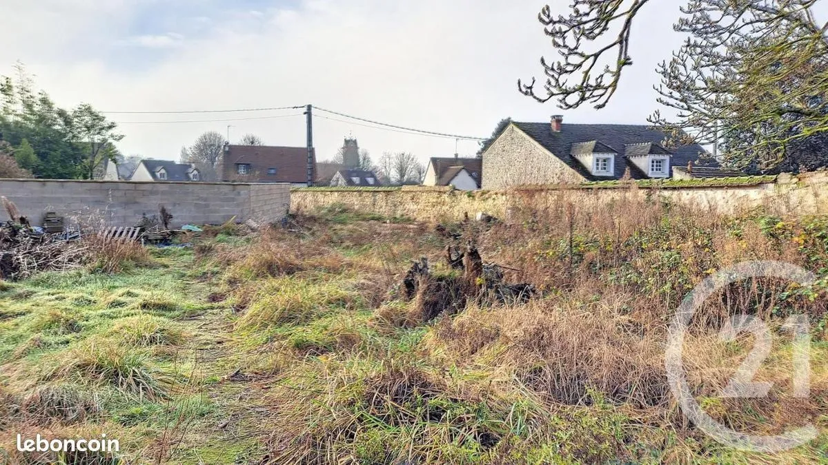Terrain à bâtir 761 m² à Sivry-Courtry (77115)