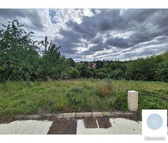 Terrain à bâtir 236 m² à Sucy-en-Brie (94880)