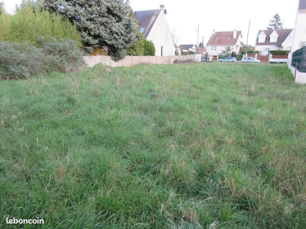 Terrain à bâtir 1074 m² à Brunoy (91800)