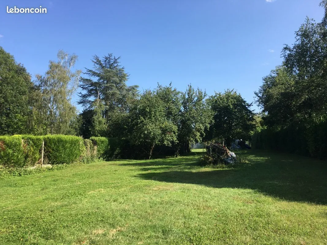 Terrain à bâtir 380 m² à Cély (77930)