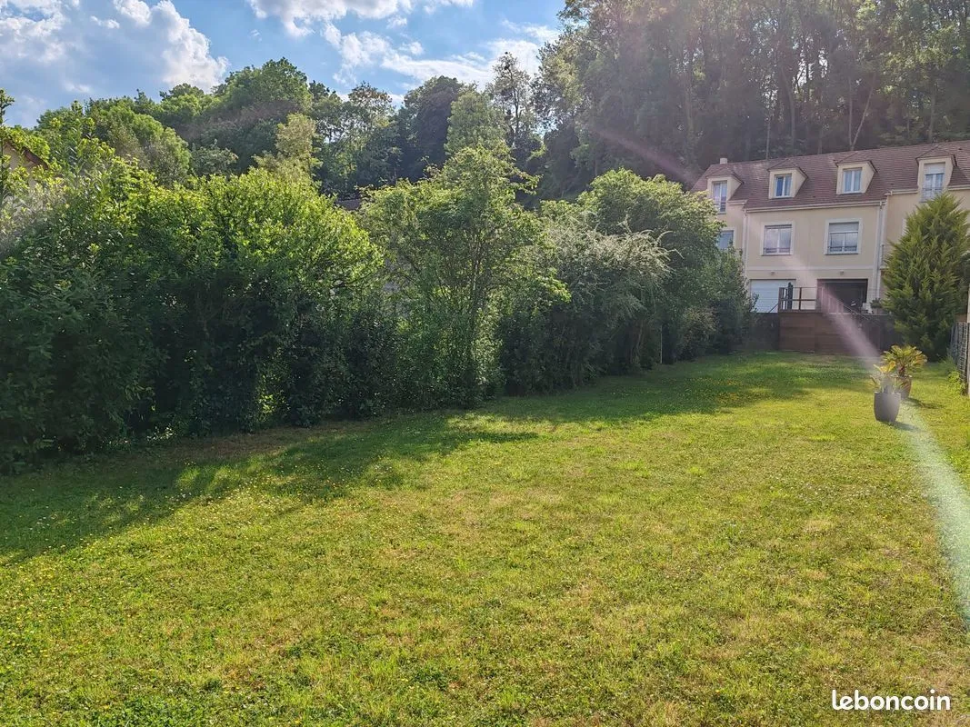 Terrain à bâtir 352 m² à Corbeil-Essonnes (91100)