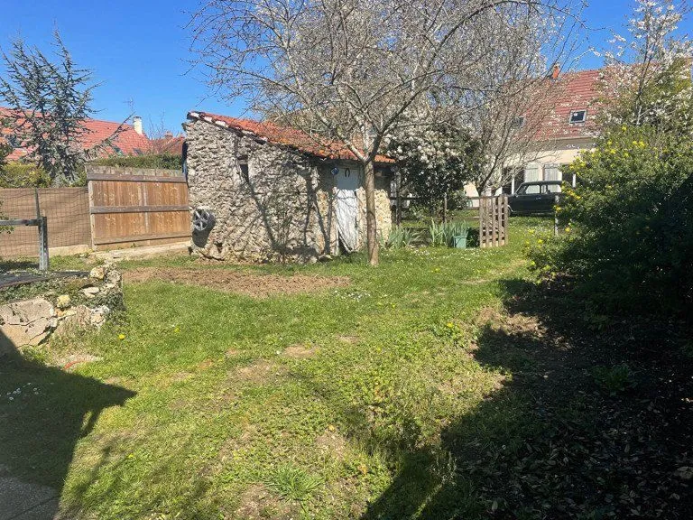 Terrain à bâtir 276 m² à Saint-Pierre-du-Perray (91280)