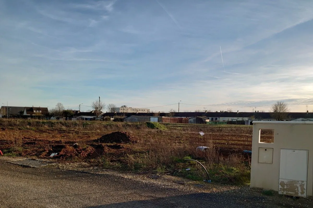 Terrain à bâtir 359 m² à Dreux (28100)