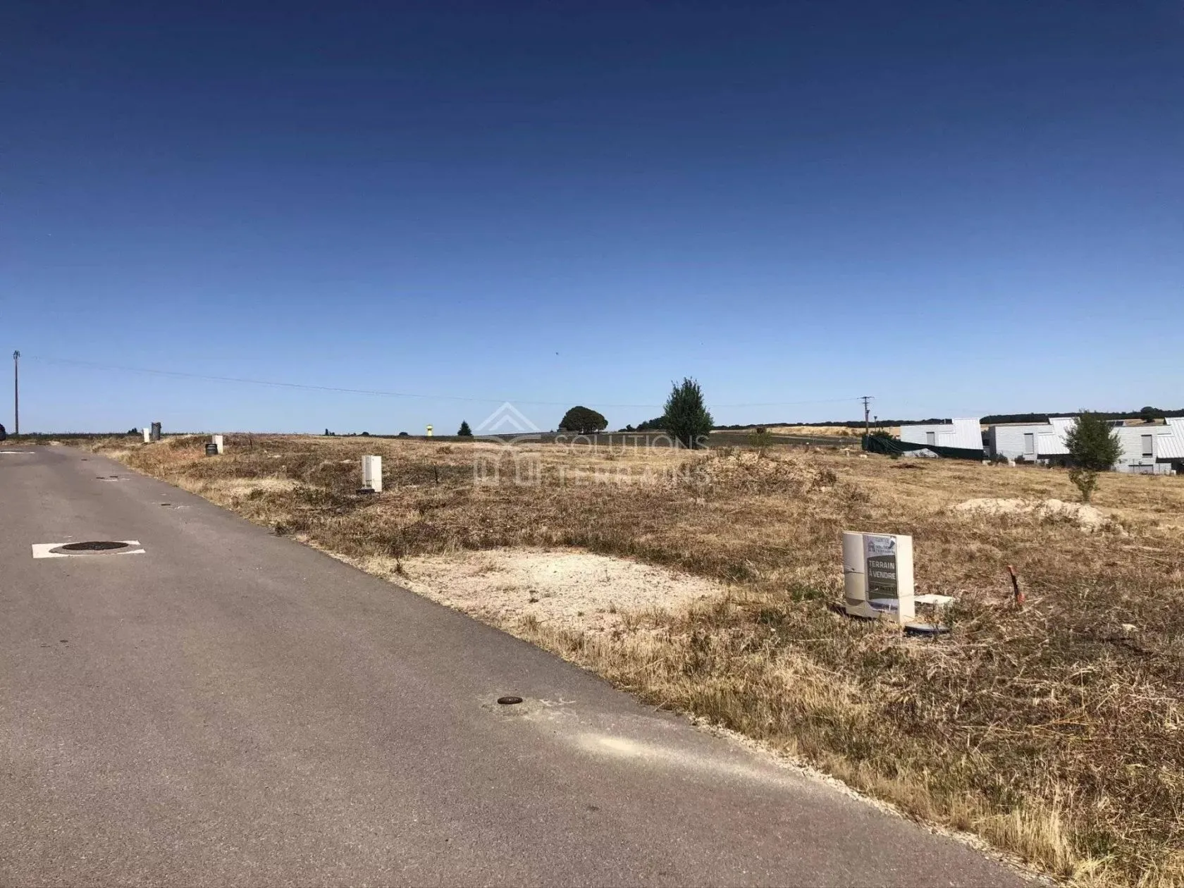 Terrain à bâtir 318 m² à Lorrez-le-Bocage-Préaux (77710)