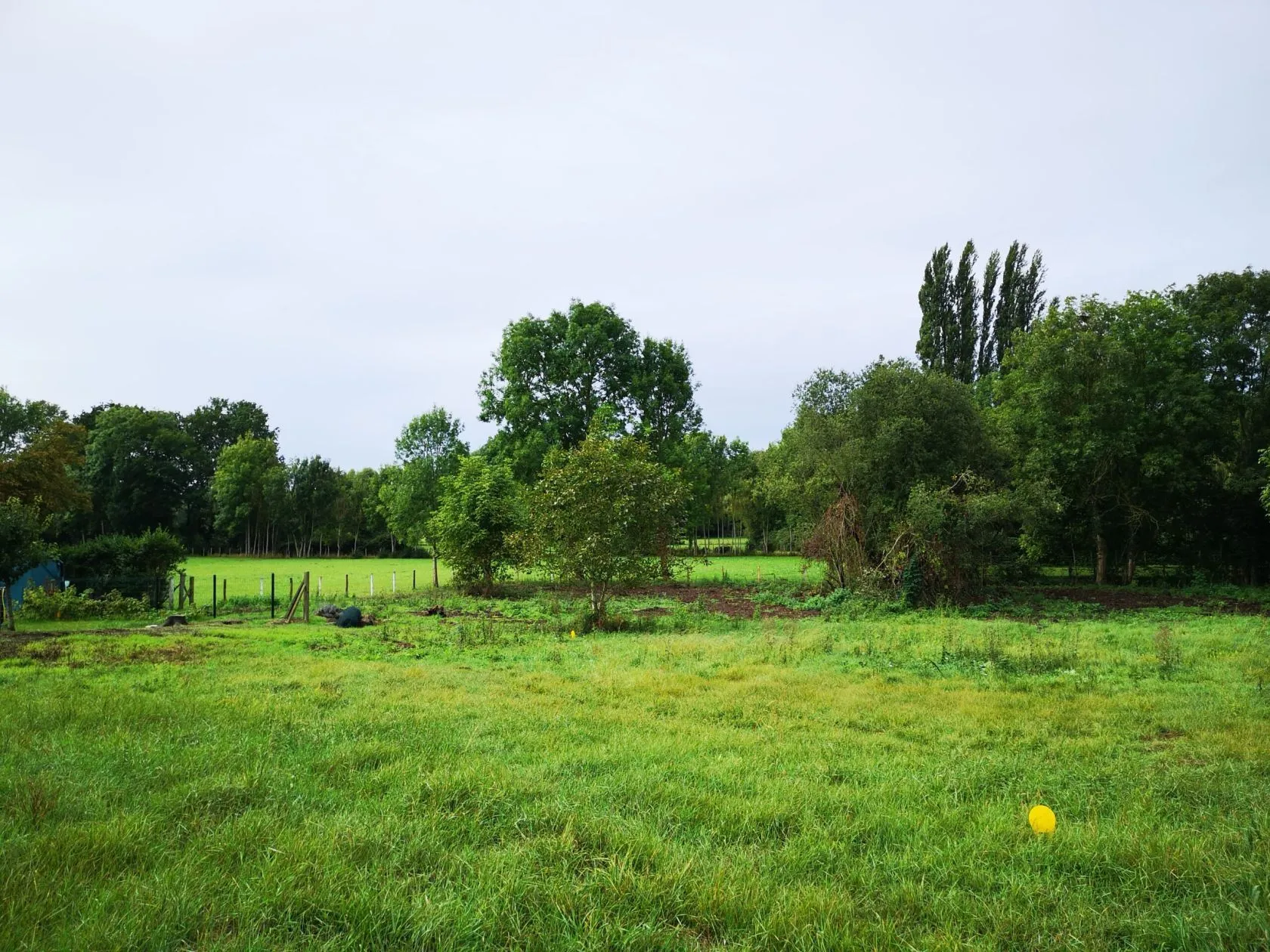Terrain à bâtir 700 m² à Bueil (27730)