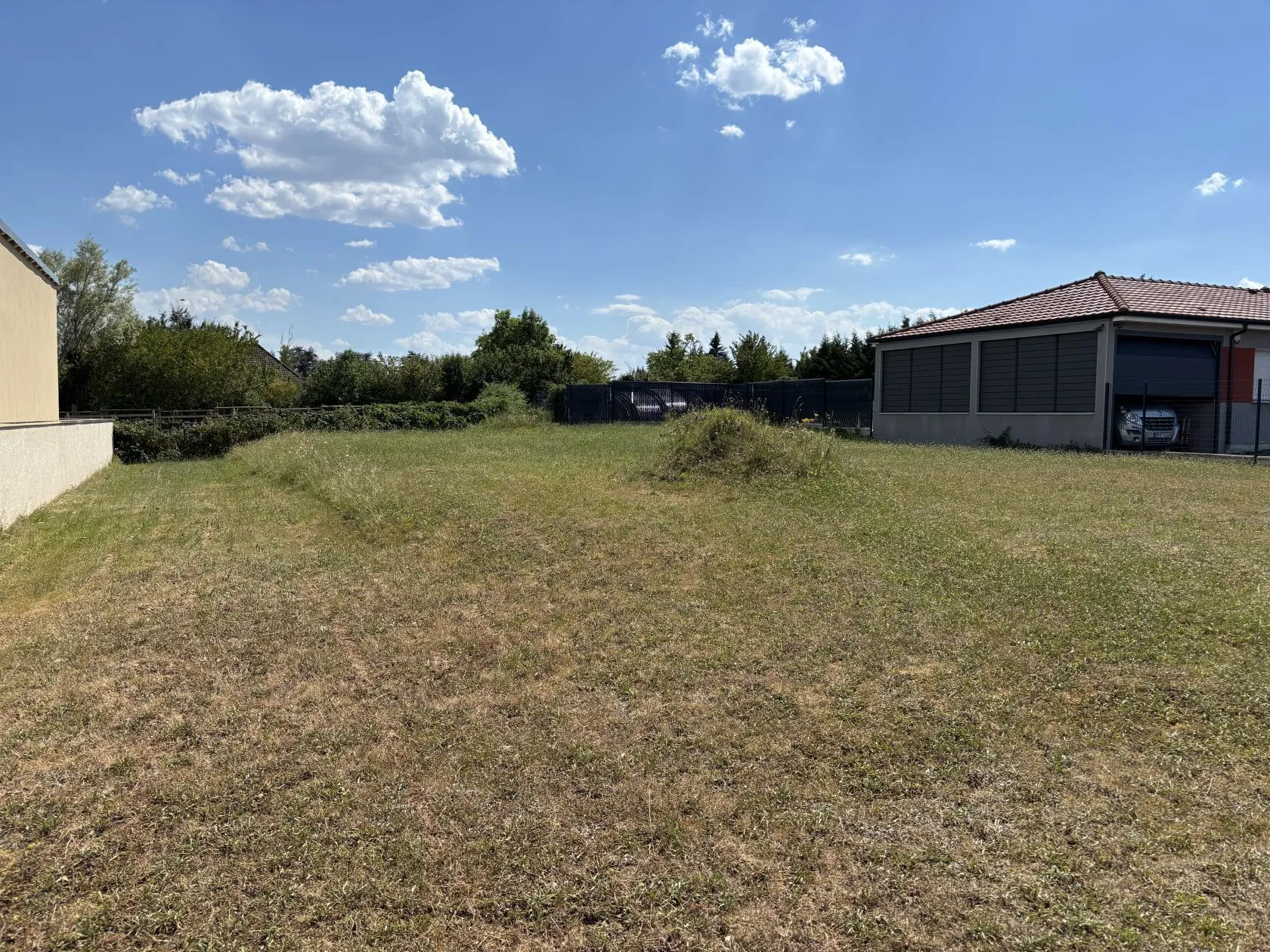 Terrain à bâtir 730 m² à Bellerive-sur-Allier (03700)