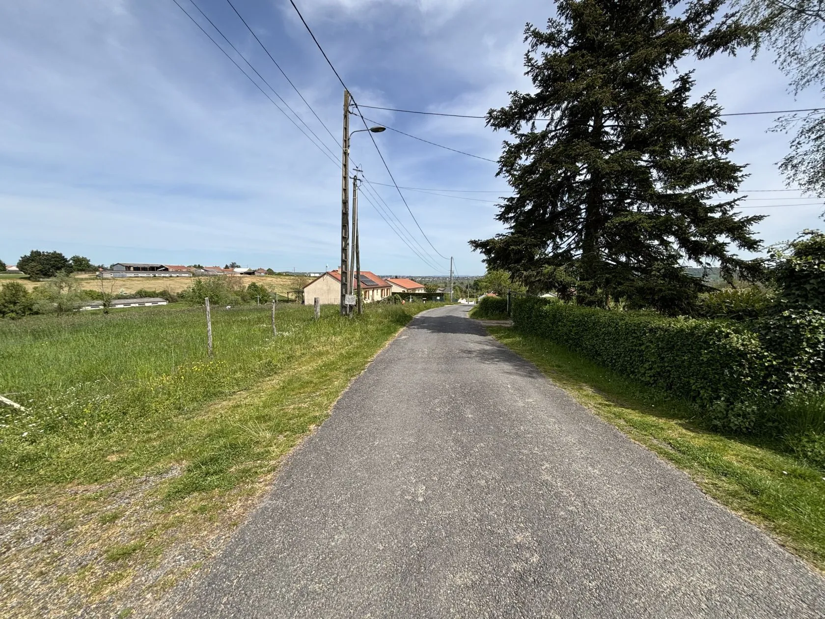 Terrain à bâtir 1481 m² à Saint-Remy-en-Rollat (03110)