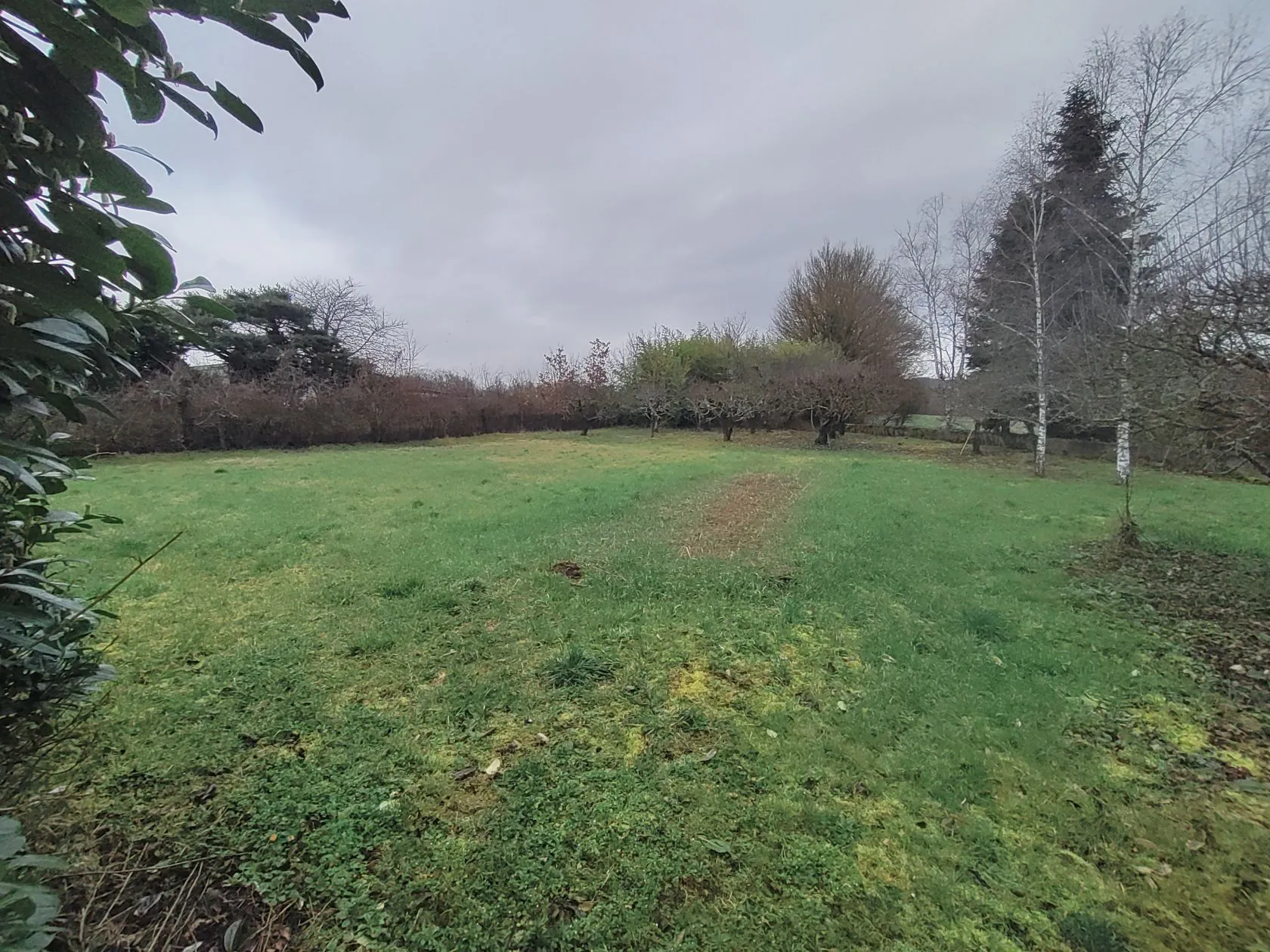 Terrain à bâtir 711 m² à Creuzier-le-Vieux (03300)
