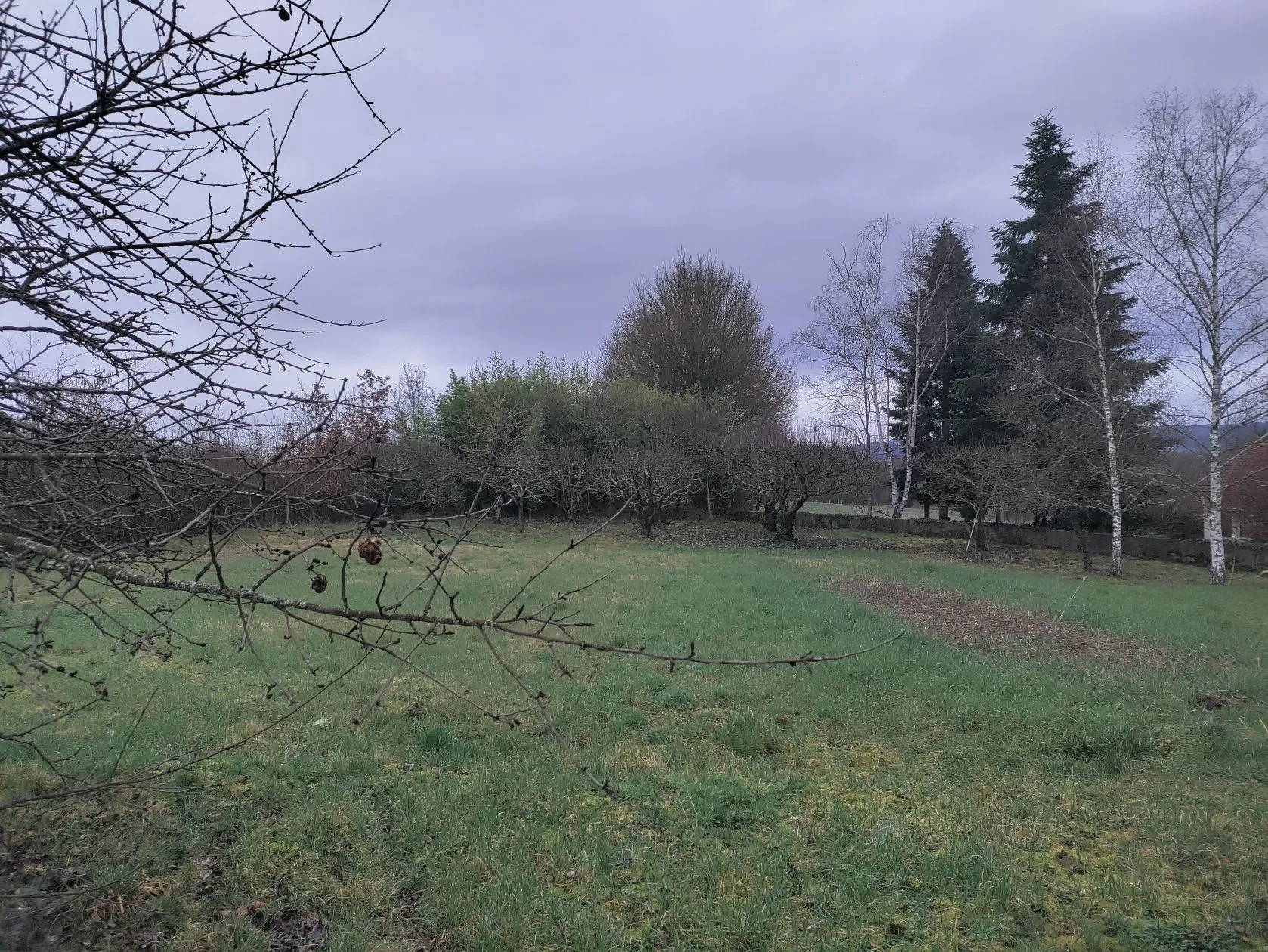 Terrain à bâtir 711 m² à Creuzier-le-Vieux (03300)
