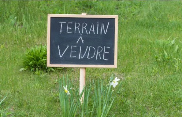 Terrain à bâtir 347 m² à Plougoumelen (56400)
