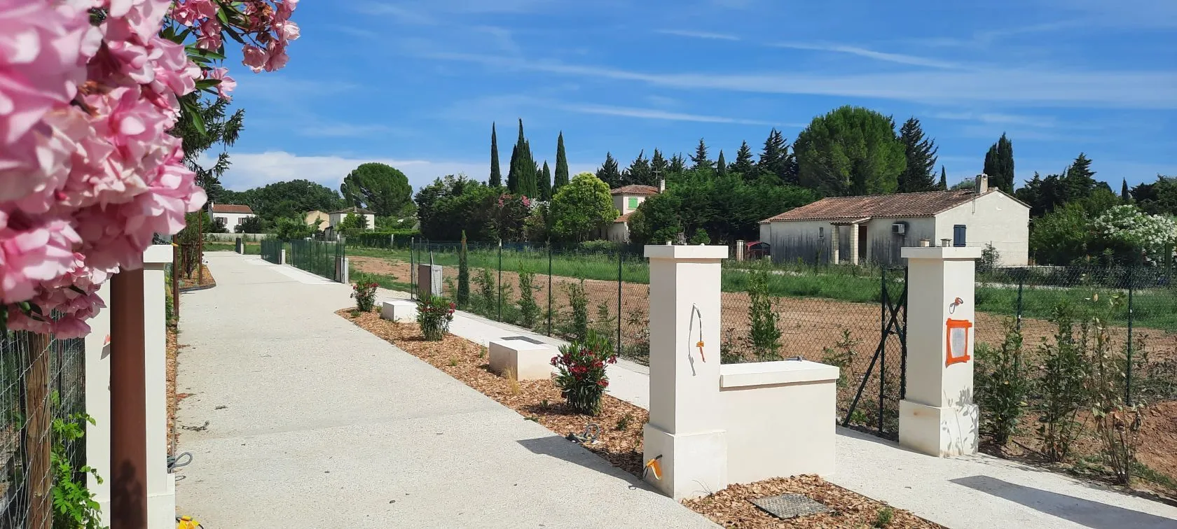 Terrain à bâtir 600 m² à Fontvieille (13990)