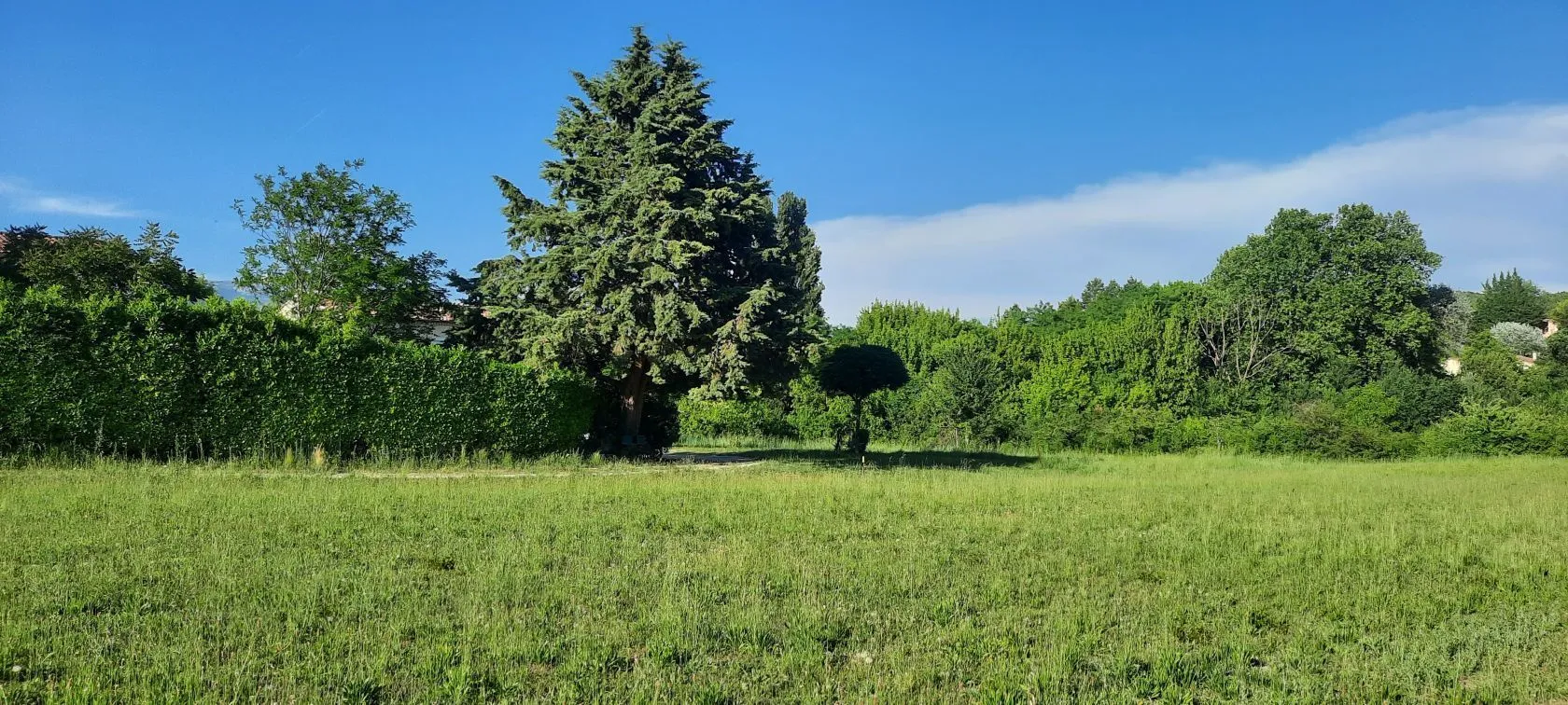 Terrain à bâtir à Mazan