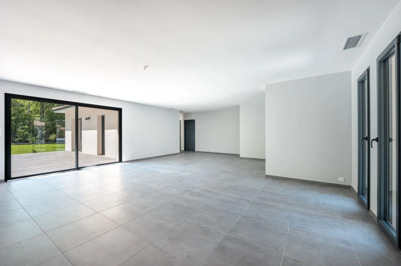 Maison neuve 164 m² à Saint-Aubin-de-Médoc (33160)
