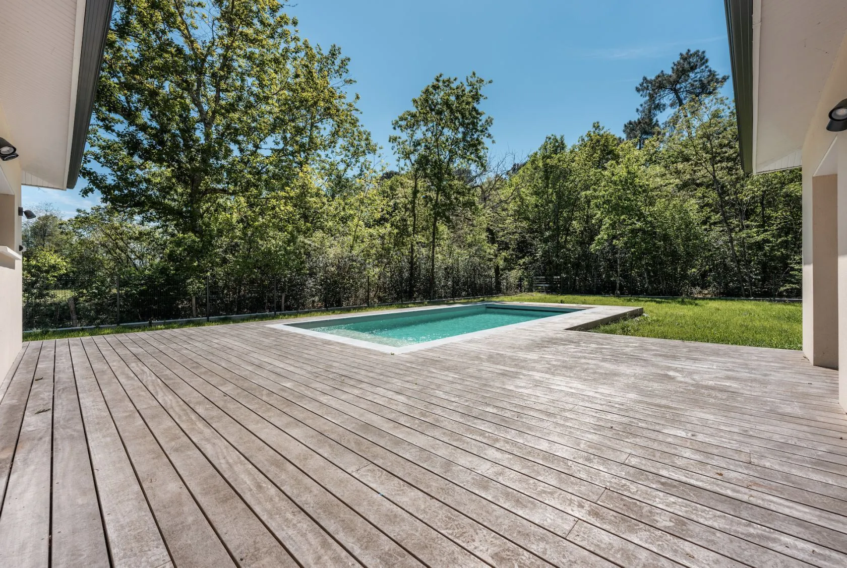 Maison neuve 164 m² à Saint-Aubin-de-Médoc (33160)