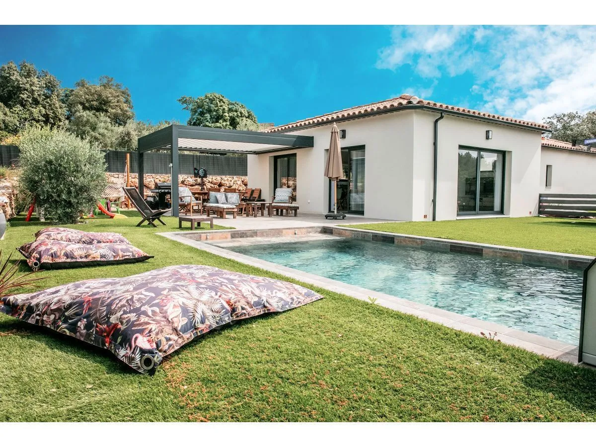 Maison neuve 115 m² à Saint-Rémy-de-Provence (13210)