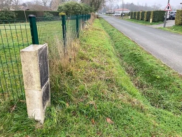 Terrain à bâtir 780 m² à Bretagne-de-Marsan (40280)