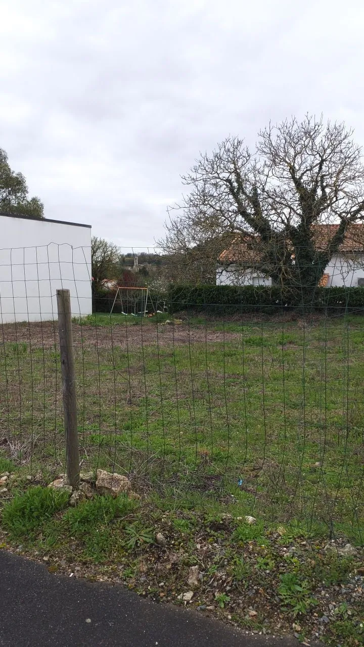 Terrain à bâtir 411 m² à Niort (79000)