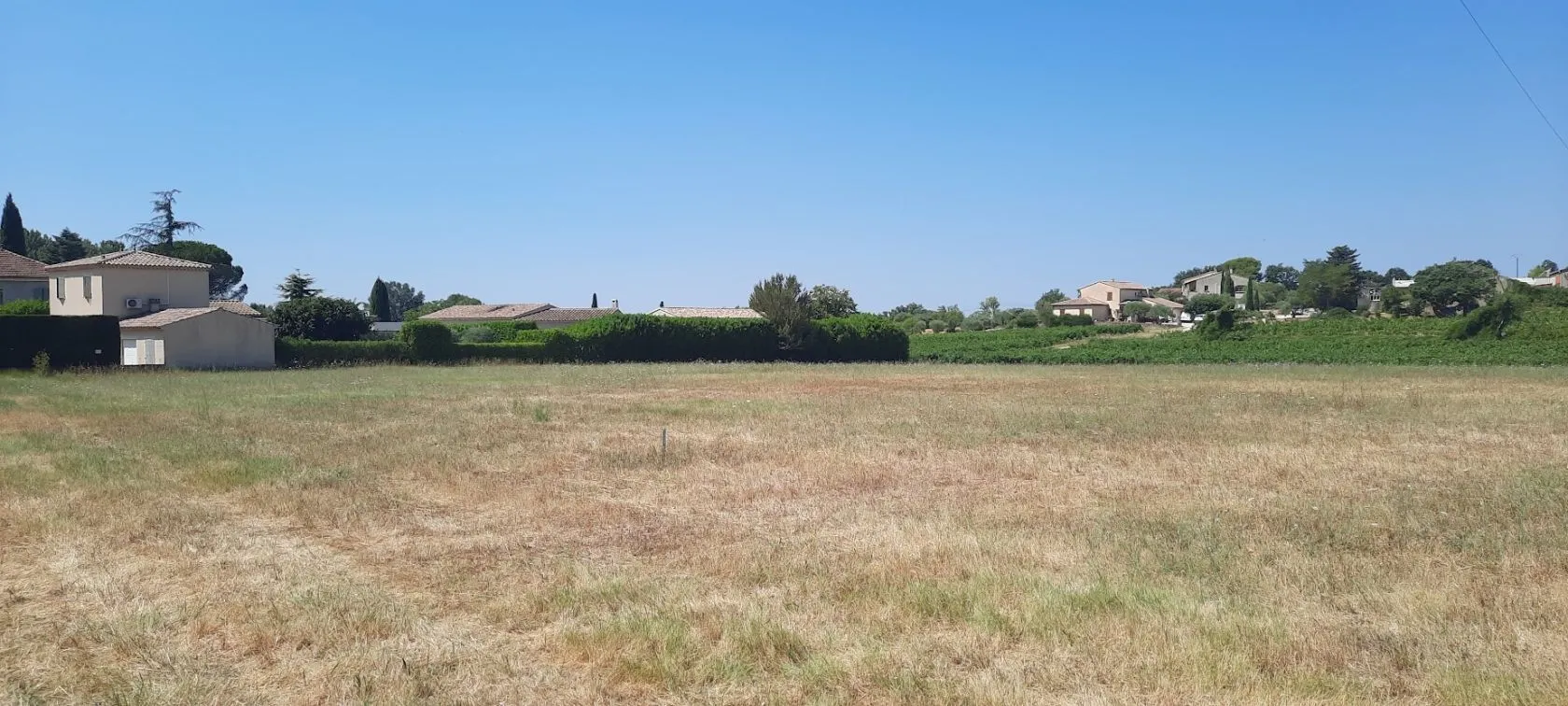 Terrain à bâtir 793 m² à Modène (84330)