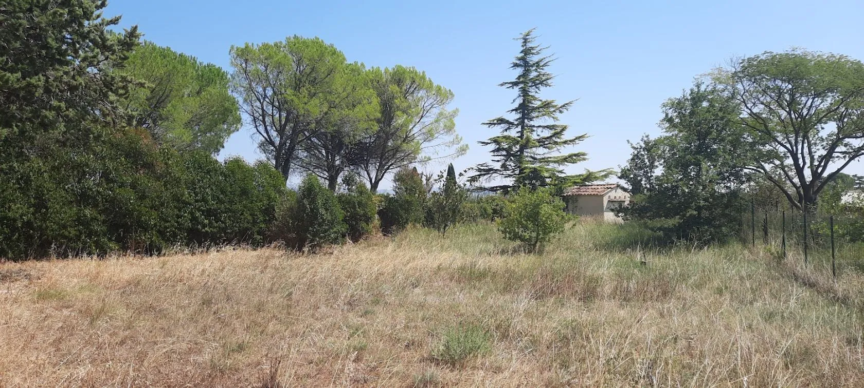 Terrain à bâtir 856 m² à Sainte-Cécile-les-Vignes (84290)