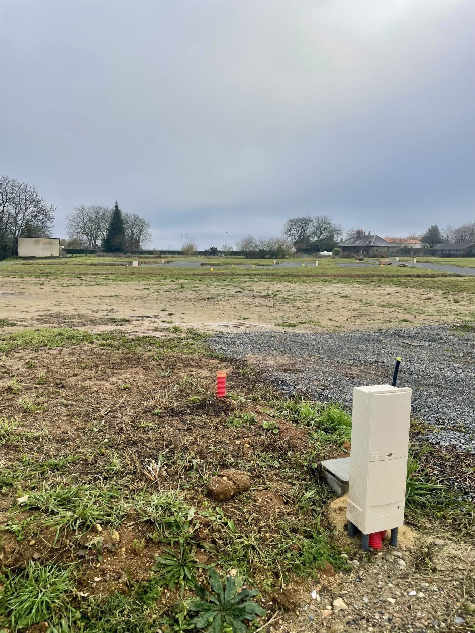 Terrain à bâtir 428 m² à Faveraye-Mâchelles (49380)