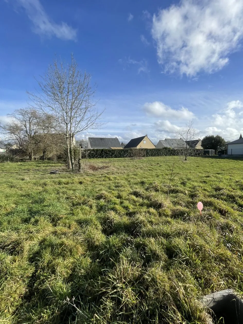 Terrain à bâtir 574 m² à Saint-Barthélemy-d'Anjou (49124)