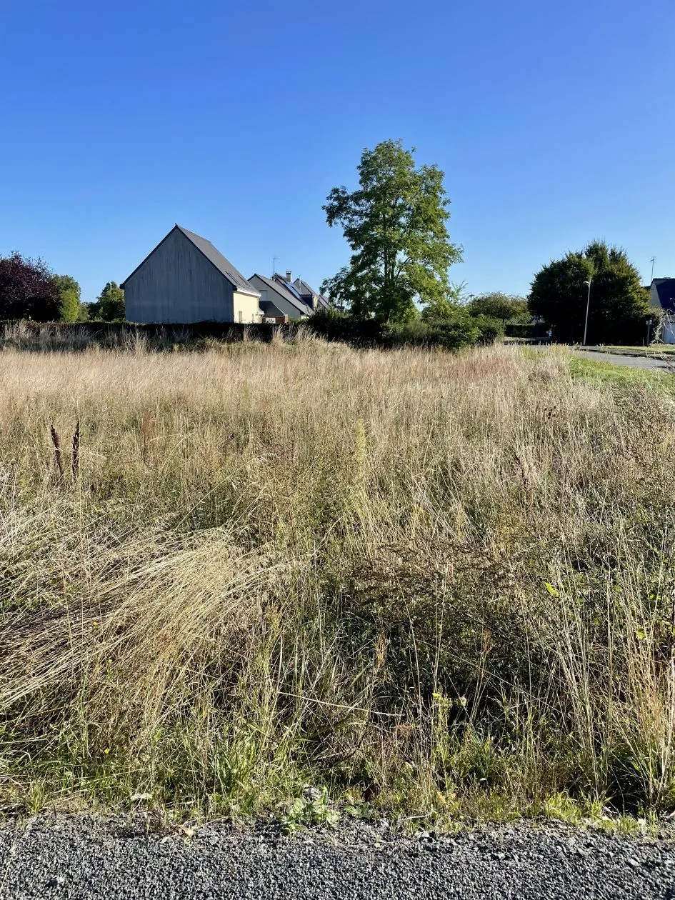 Terrain à bâtir 464 m² à Longué-Jumelles (49160)