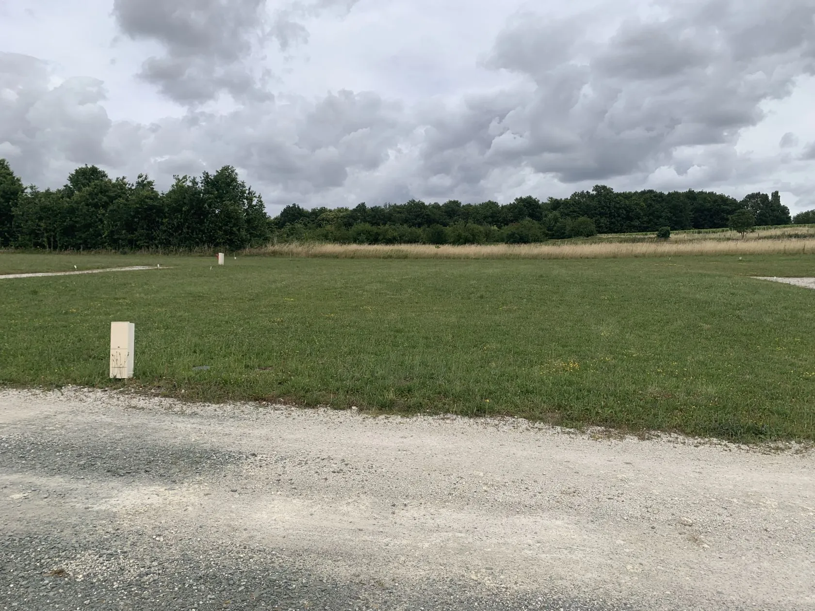 Terrain à bâtir 574 m² à Avy (17800)