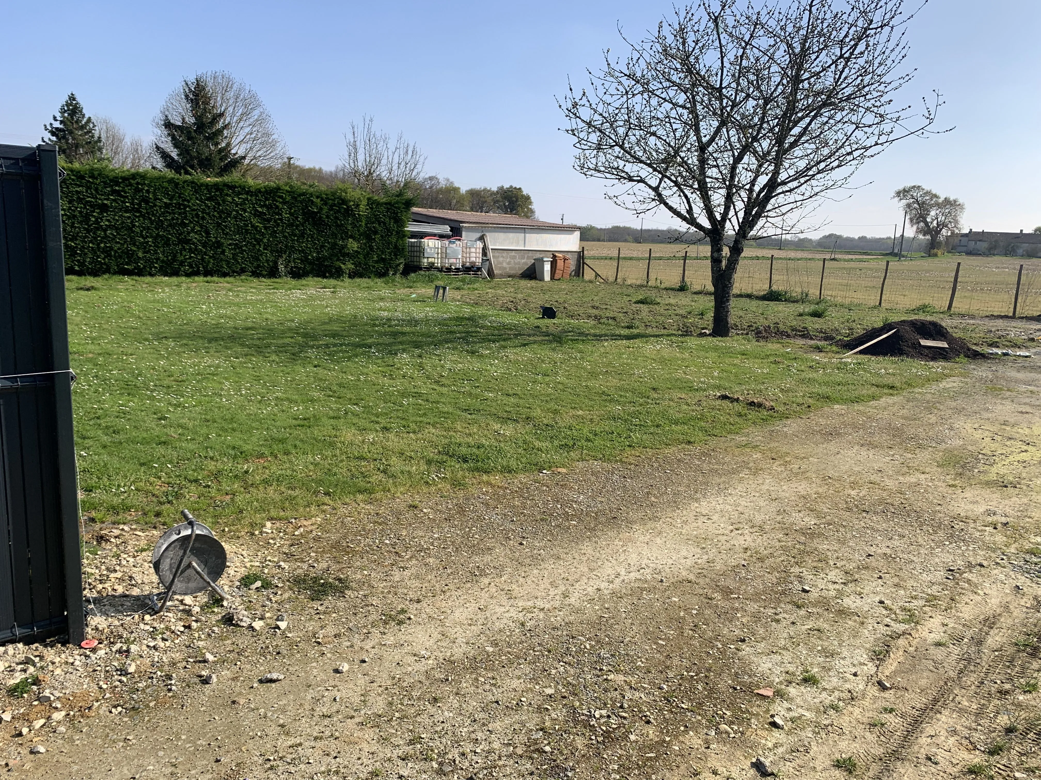Terrain à bâtir 883 m² à Pessines (17810)
