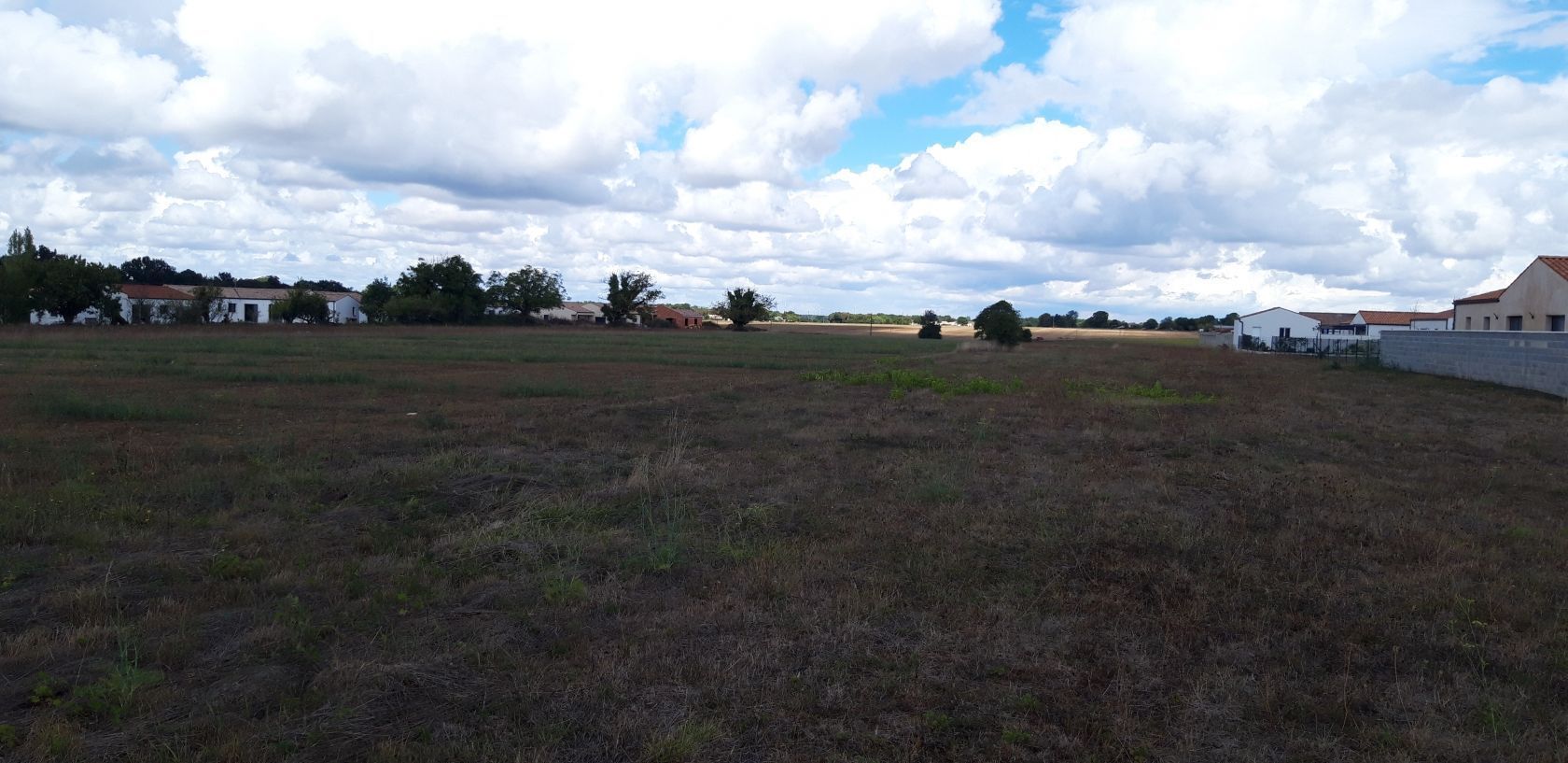 Terrain à bâtir 548 m² à Saint-Porchaire (17250)