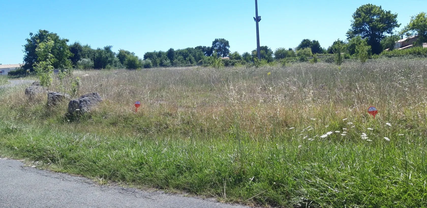Terrain à bâtir 836 m² au Mung (17350)