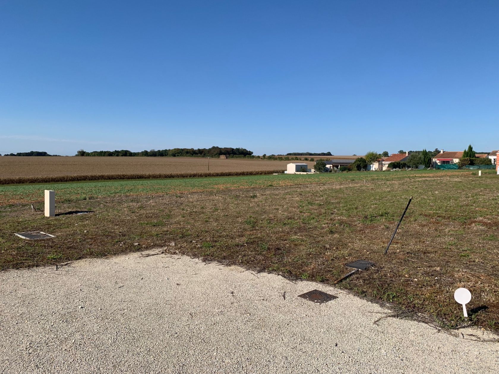 Terrain à bâtir 417 m² à Nieul-lès-Saintes (17810)