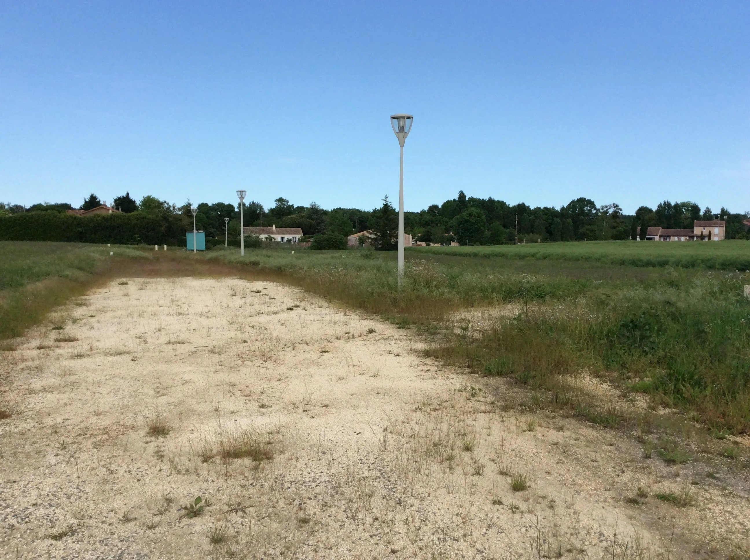 Terrain à bâtir 830 m² à Écoyeux (17770)