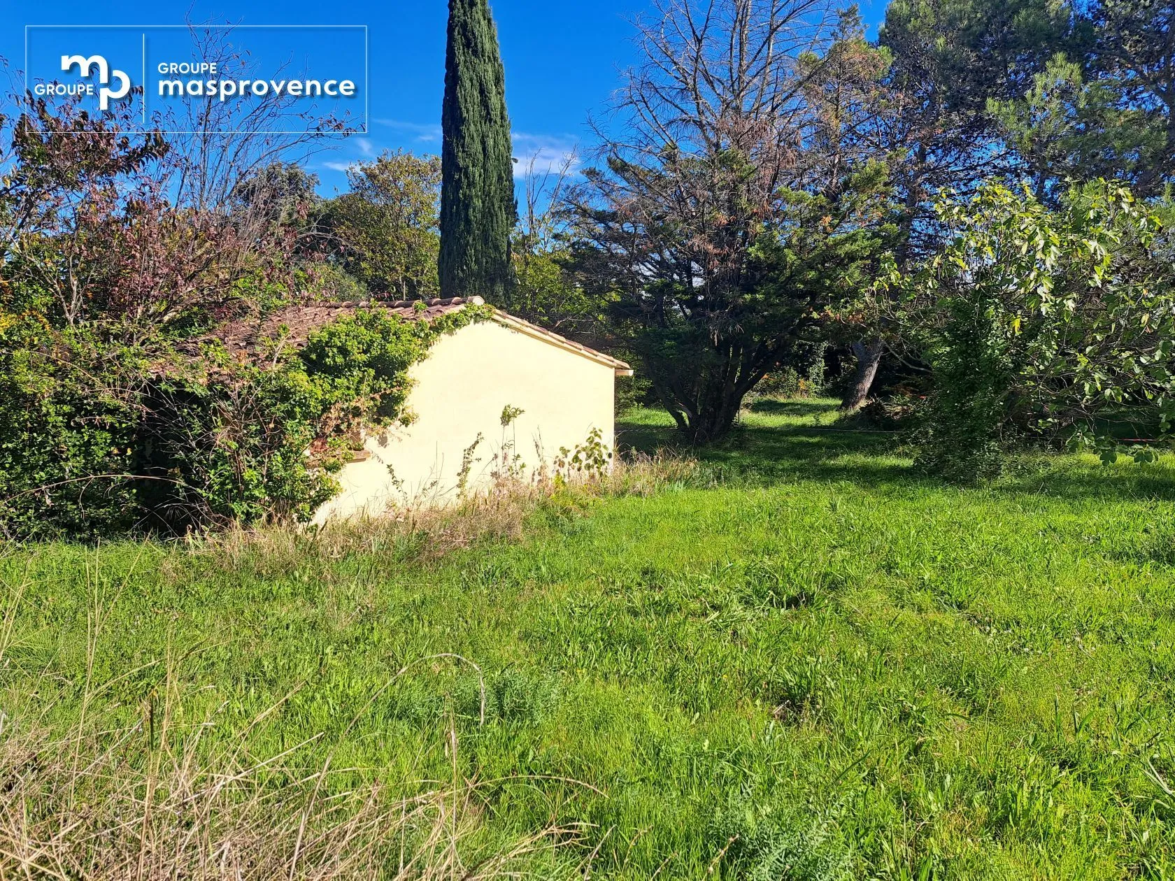 Terrain à bâtir 850 m² à Saint-Laurent-des-Arbres (30126)