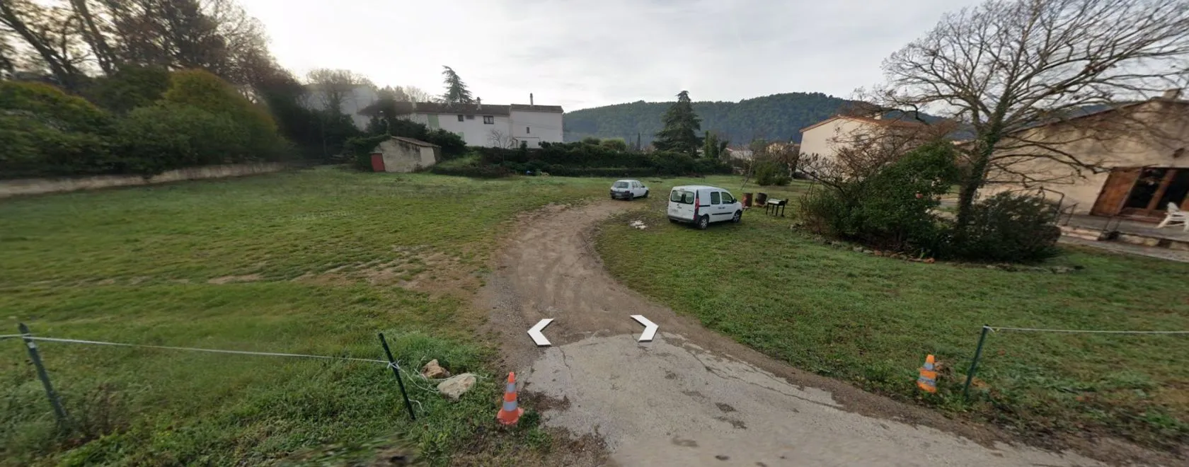 Terrain à bâtir 591 m² à Draguignan (83300)