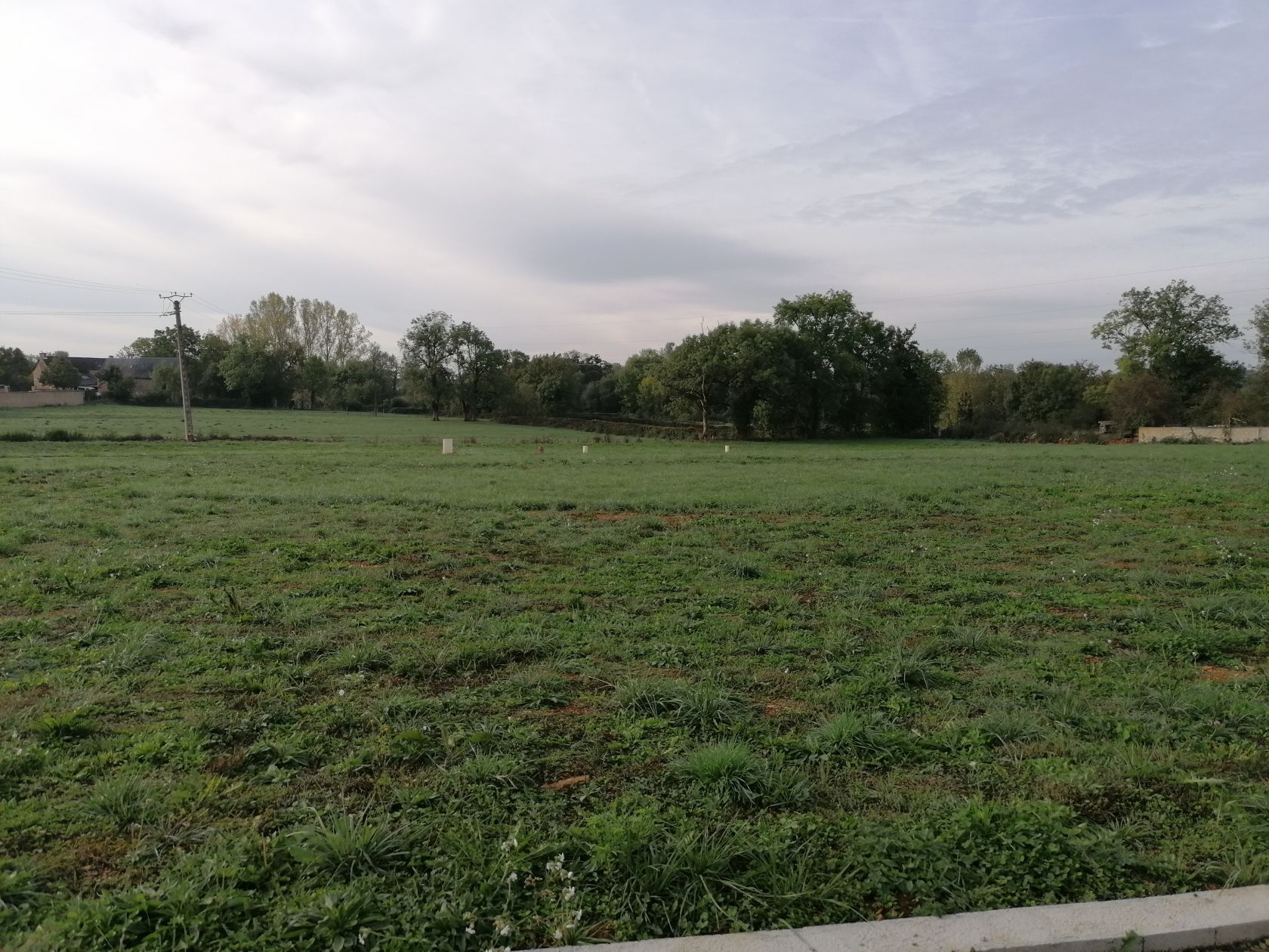 Terrain à bâtir 910 m² à Roussennac (12220)