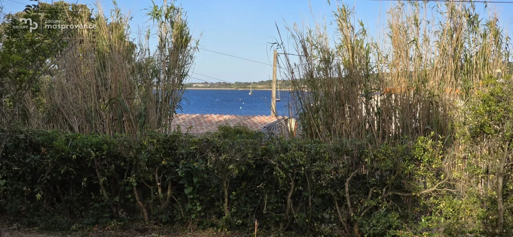 Terrain à bâtir 880 m² à Hyères (83400)