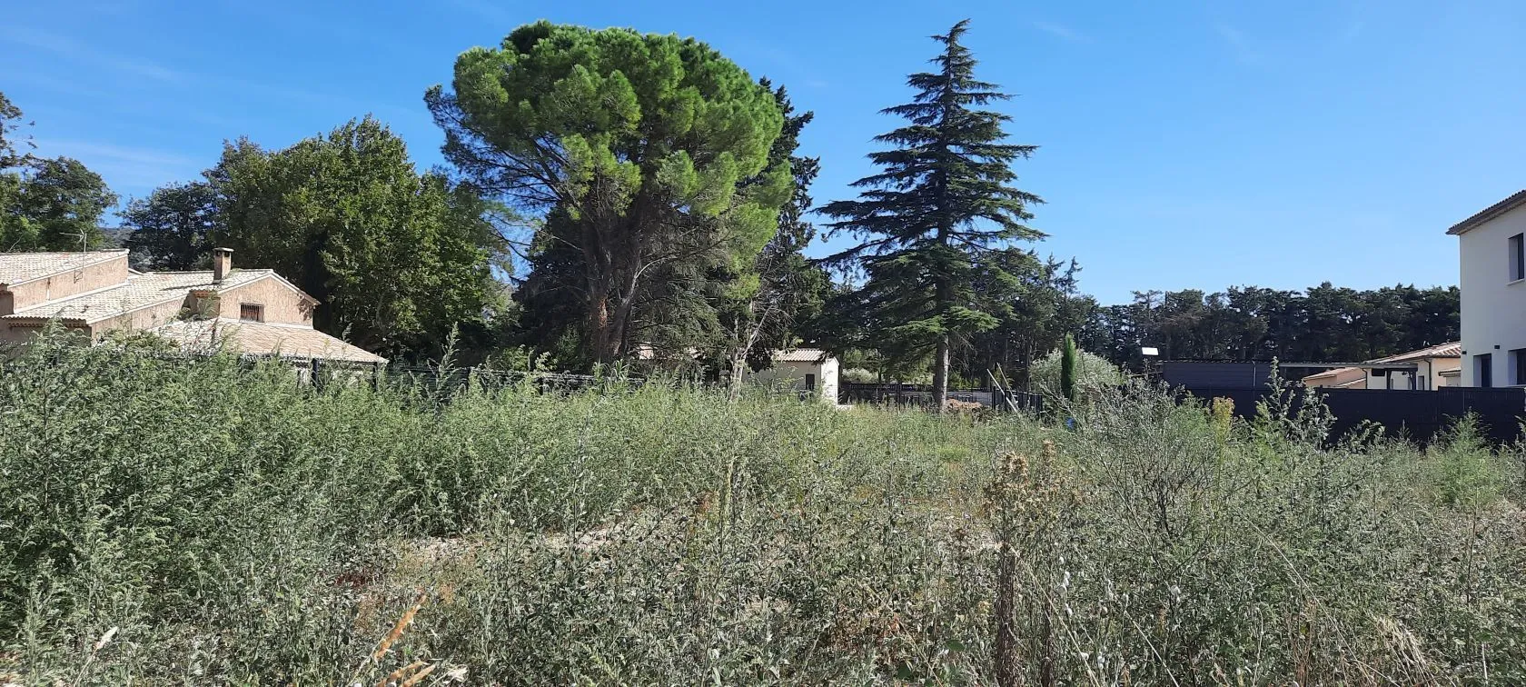 Terrain à bâtir 723 m² à Cheval-Blanc (84460)