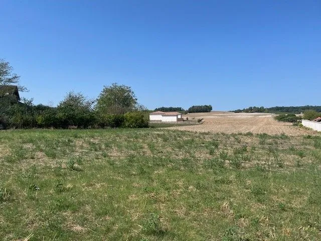 Terrain à bâtir 1220 m² à Fonroque (24500)