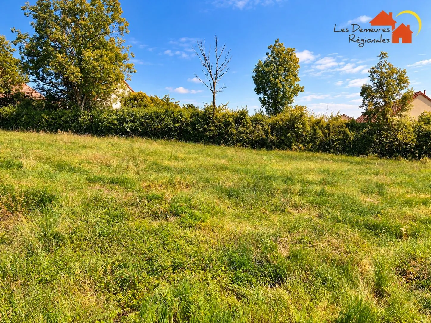 Terrain à bâtir 835 m² à Charolles (71120)