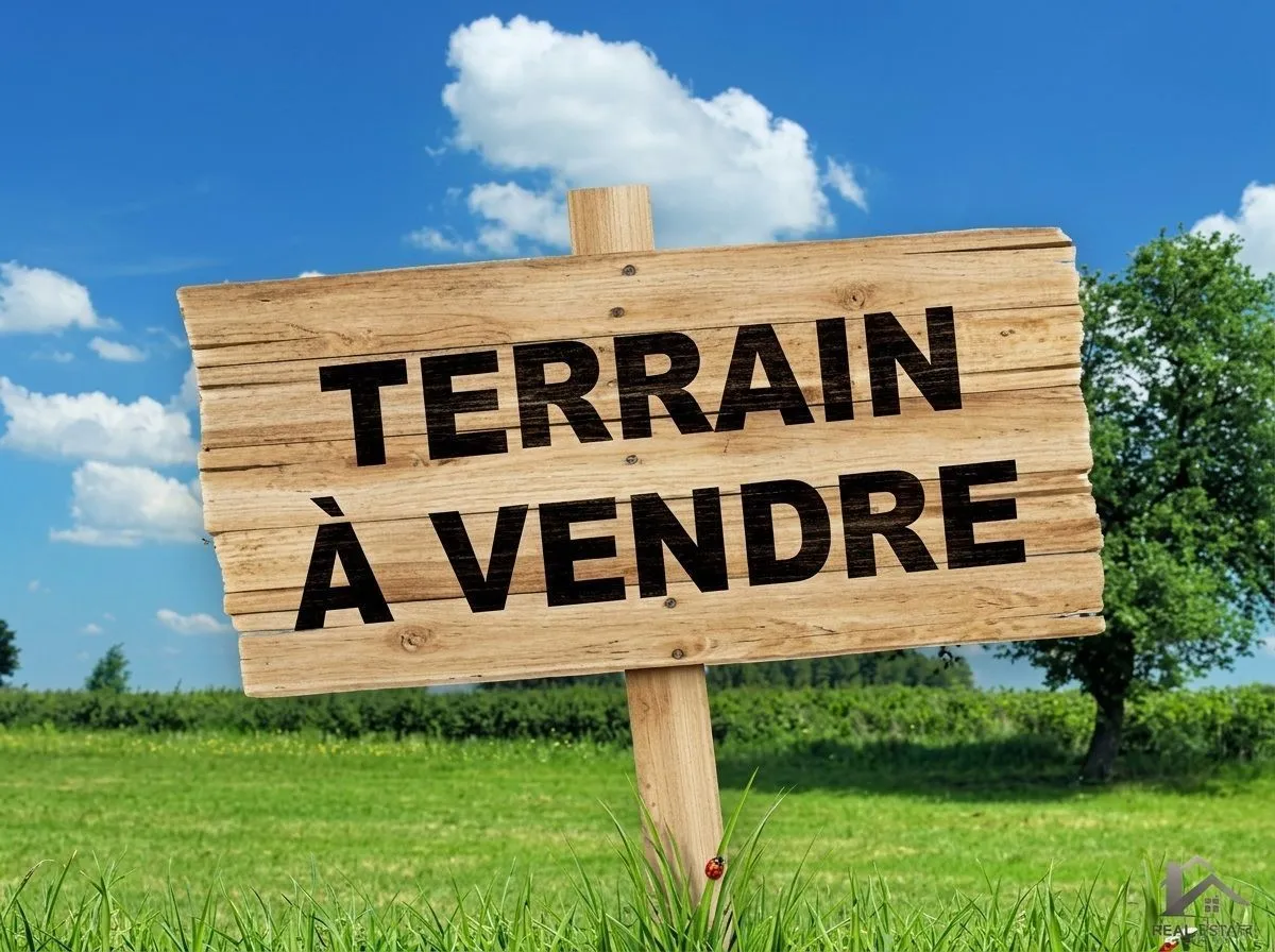 Terrain à bâtir 839 m² à Celles (17520)