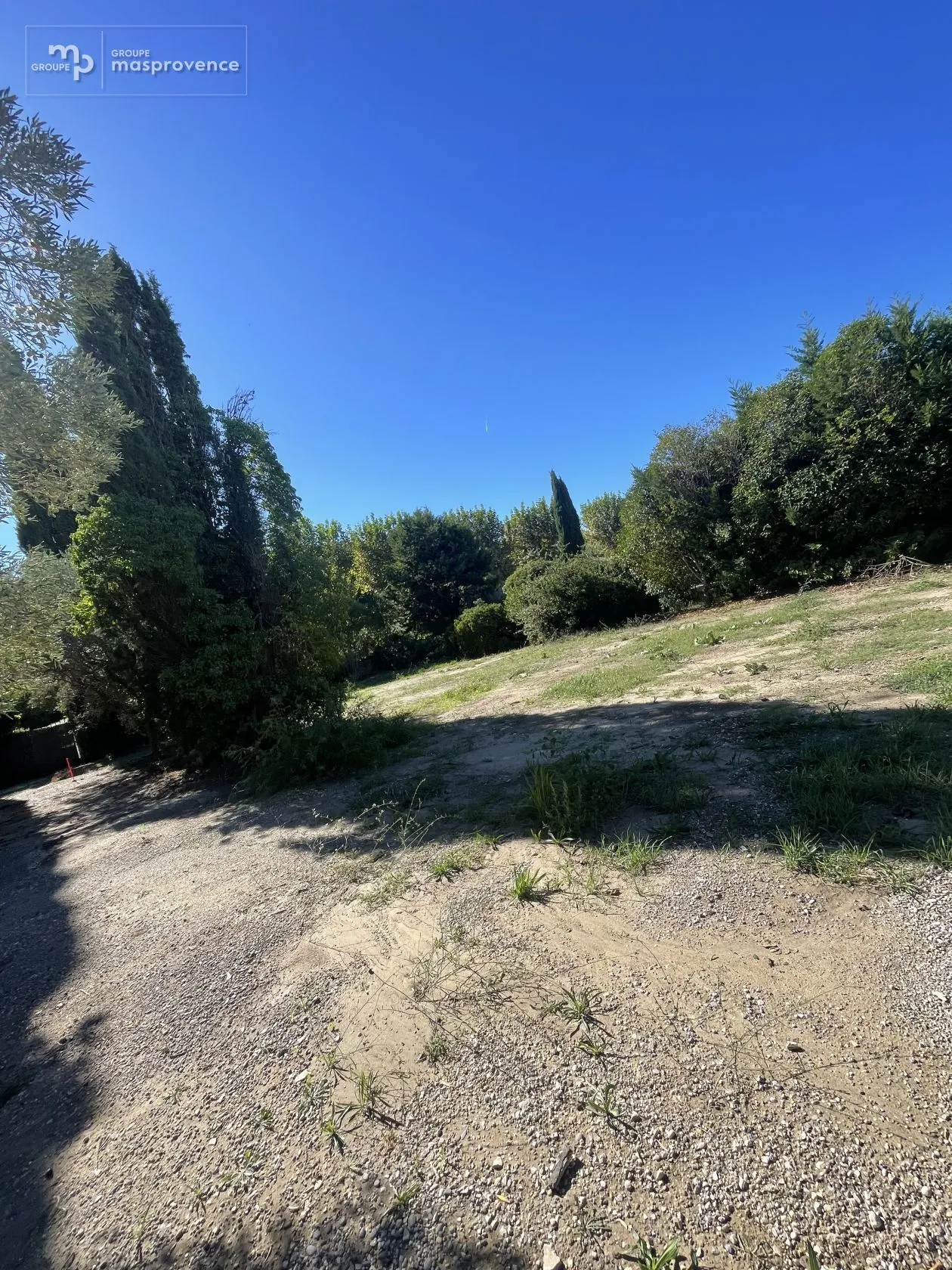 Terrain à bâtir 420 m² à Alleins (13980)