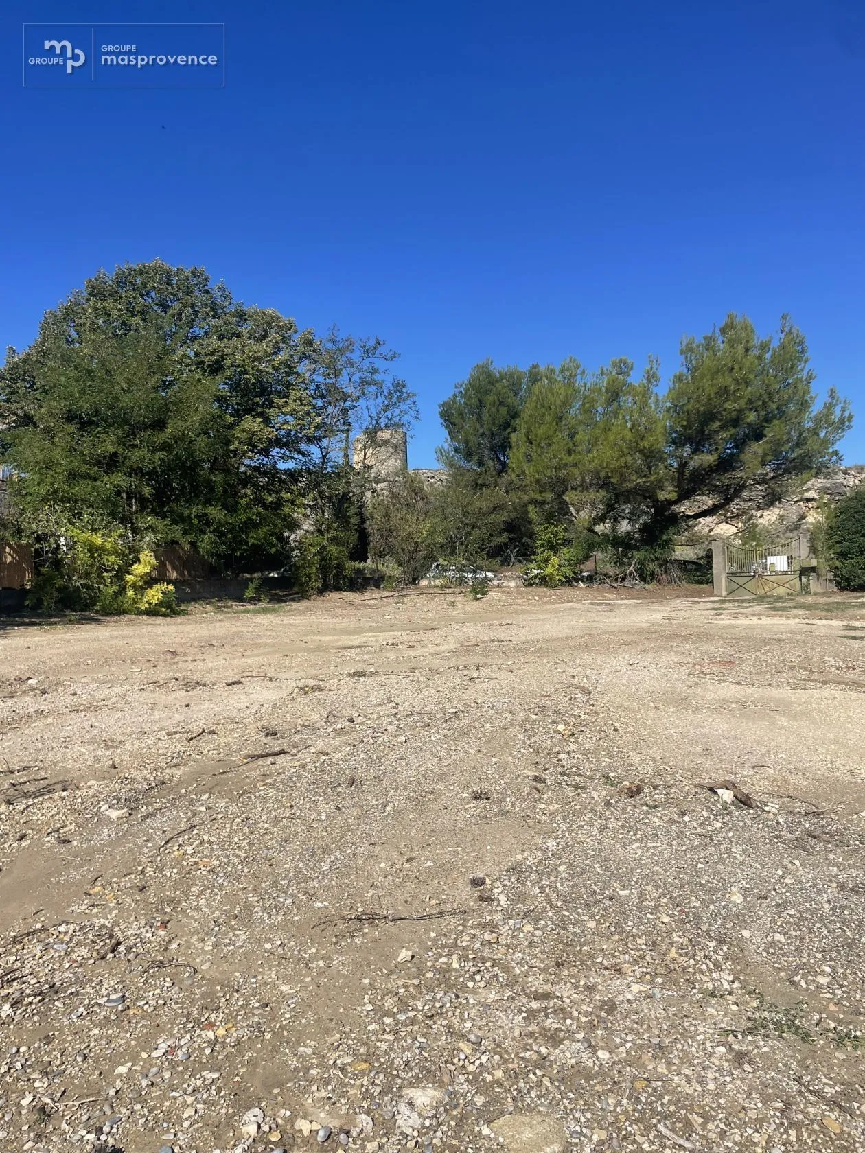 Terrain à bâtir 420 m² à Alleins (13980)