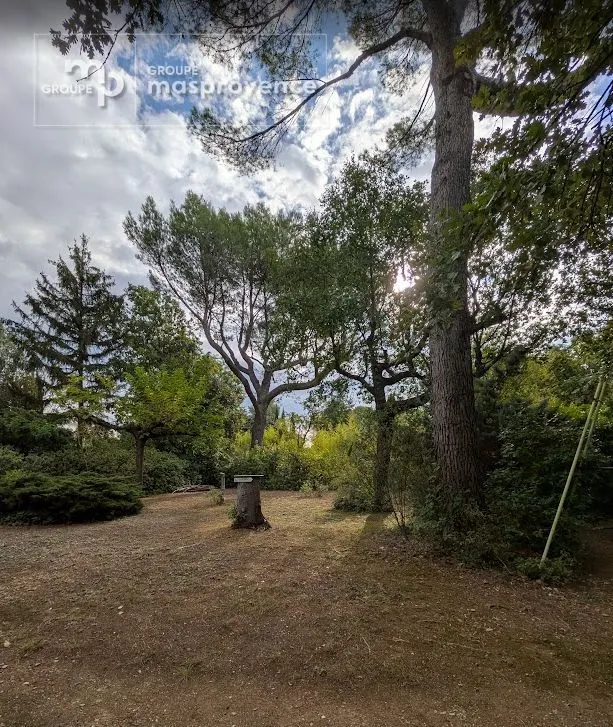 Terrain à bâtir 1120 m² à Saint-Didier (84210)