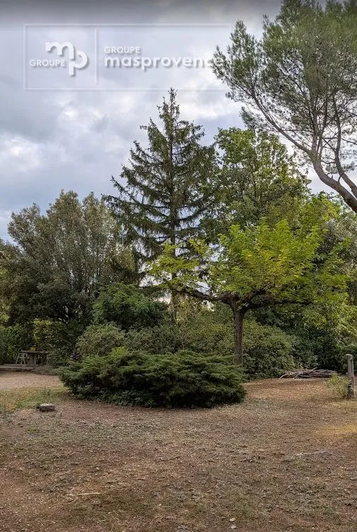 Terrain à bâtir 1120 m² à Saint-Didier (84210)