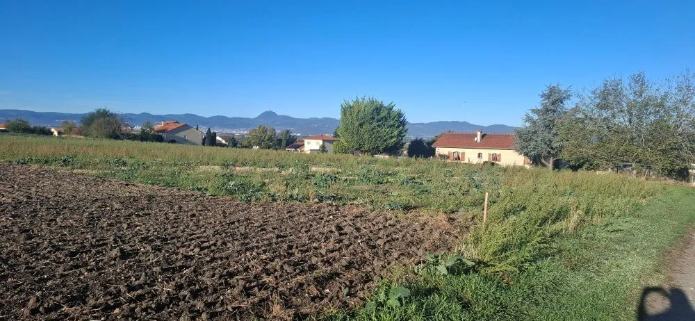 Terrain à bâtir 430 m² à Martres-d'Artière (63430)