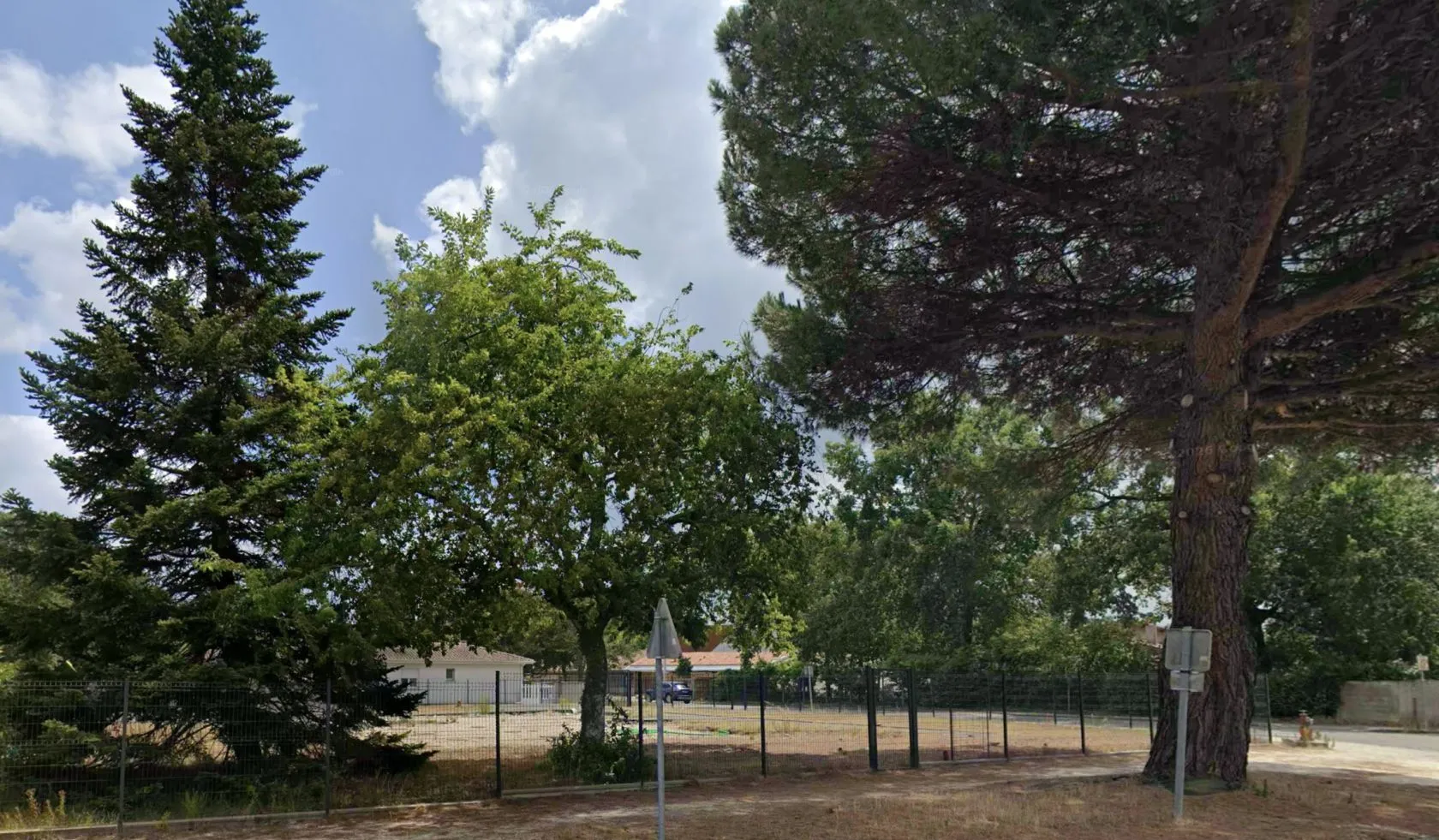 Terrain à bâtir 530 m² à Saint-Jean-d'Illac (33127)