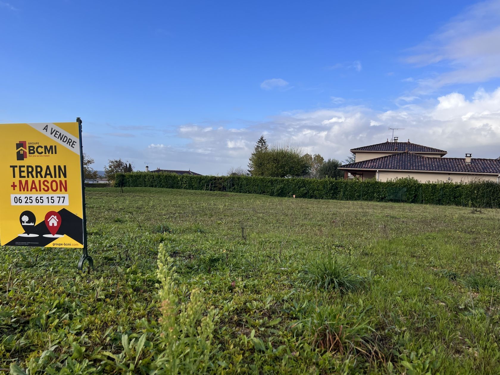 Terrain à bâtir 681 m² à Ruelle-sur-Touvre (16600)