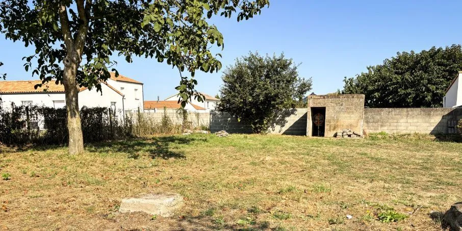 Terrain à bâtir 325 m² à Bretignolles-sur-Mer (85470)