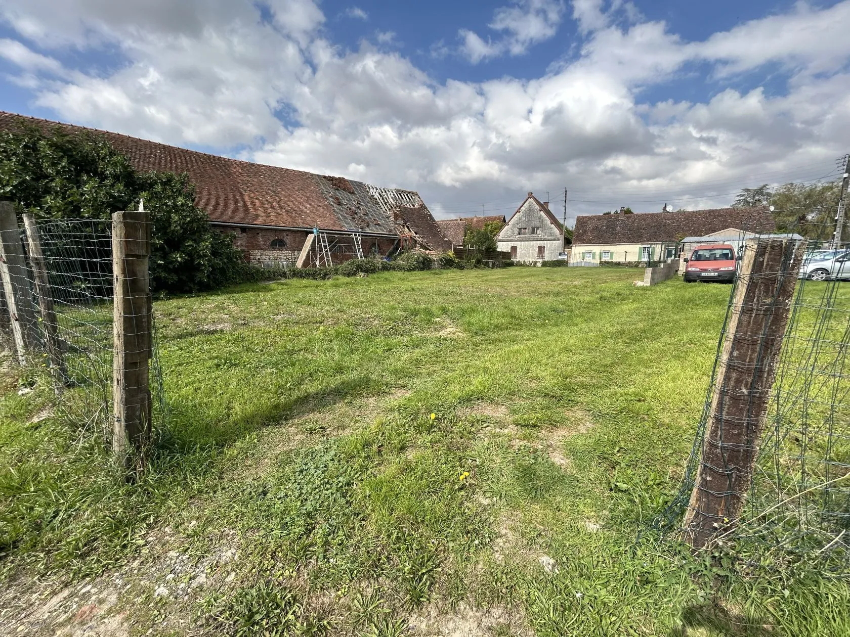 Terrain à bâtir 644 m² à Voves (28150)