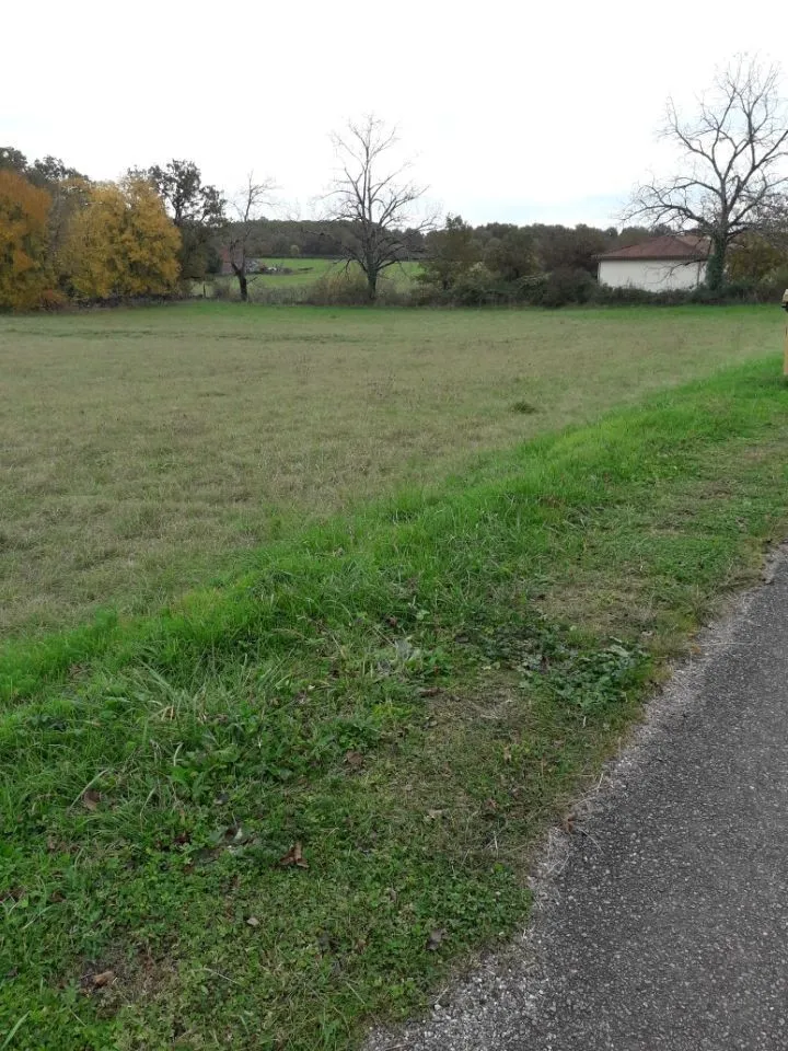 Terrain à bâtir 2559 m² à Montsalès (12260)